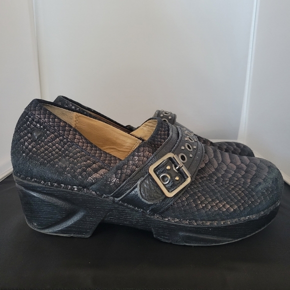 Nurse Mates Pillowtop Women's 10 Chelsea Slip On Clogs Leather Black Snake Croc - Picture 3 of 8